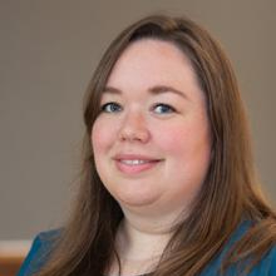 Headshot of Ellen Carter