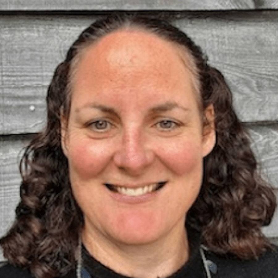 Headshot of a woman 