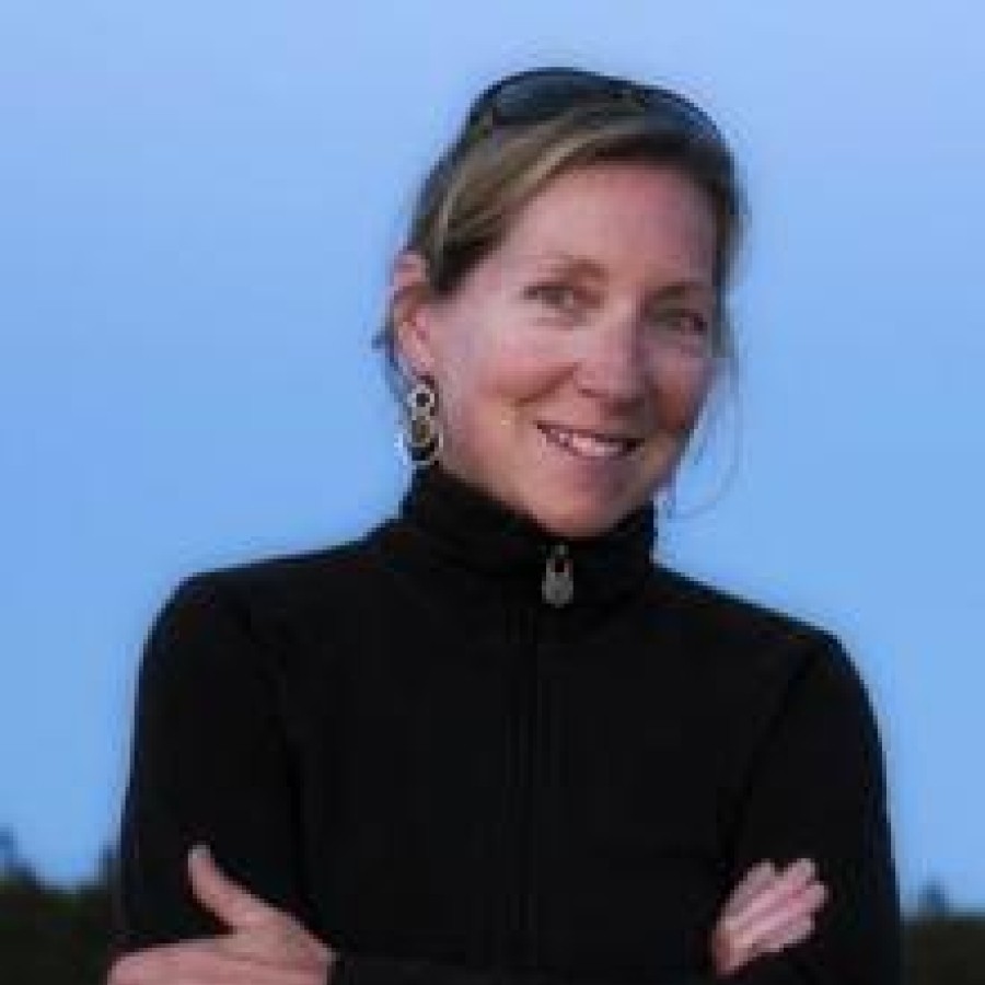 Headshot of Margie McKinnon